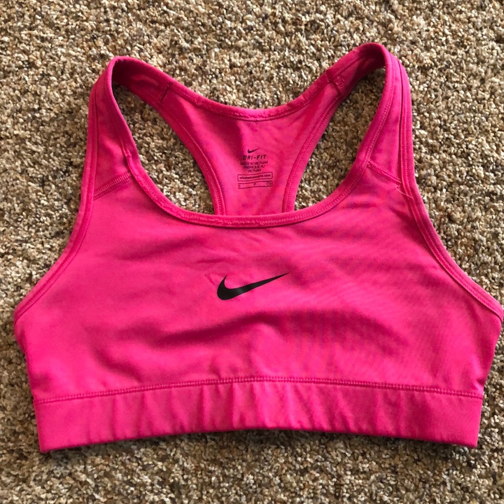NIKE sports bra